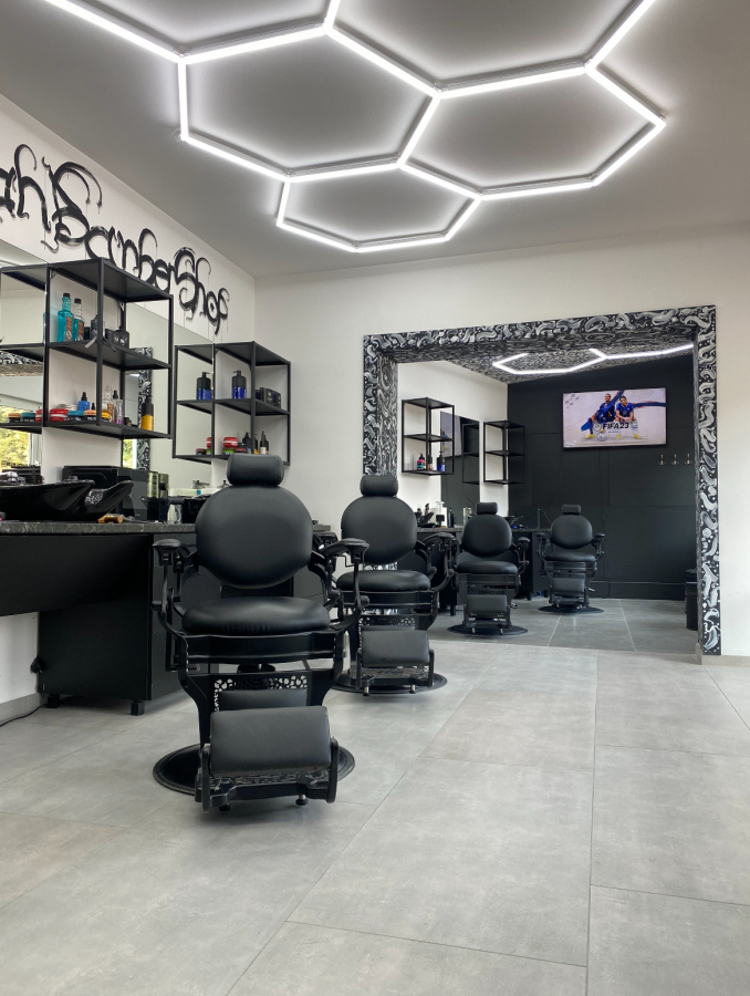 BAJAN BARBER SHOP 